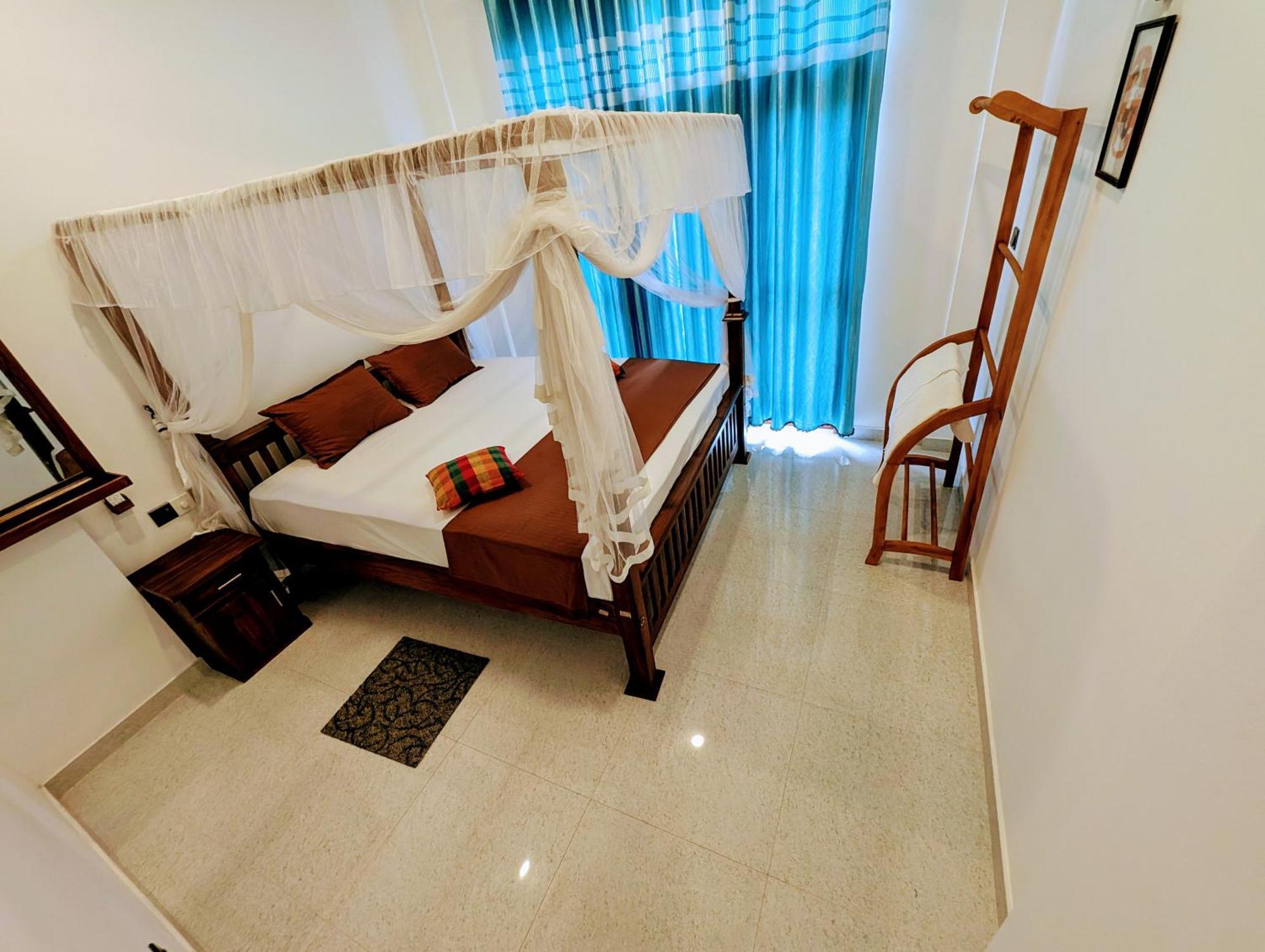 Albergue Costels Mirissa Habitación foto